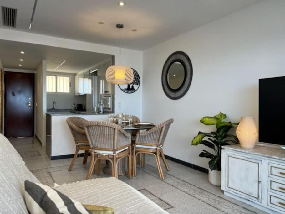 Apartamento 1ª Linea De Playa - Con Piscina Y Parking Playa de Gandia エクステリア 写真