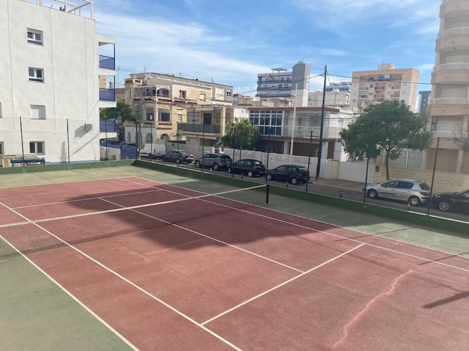 Apartamento 1ª Linea De Playa - Con Piscina Y Parking Playa de Gandia エクステリア 写真